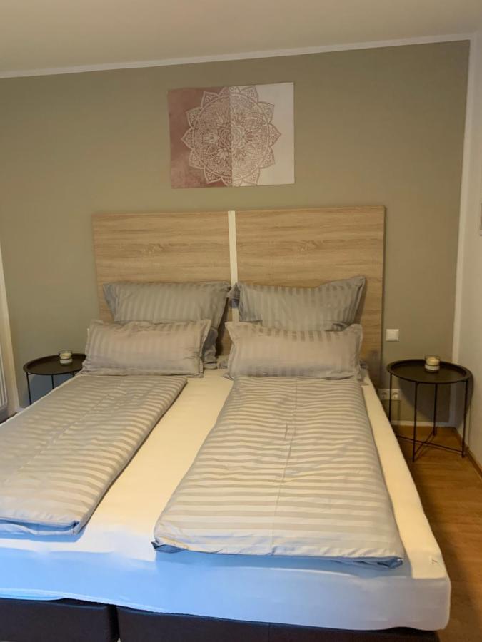 Ferienwohnung Karo ボーデンスドルフ エクステリア 写真